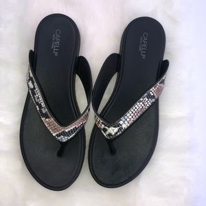 Capelli of New York Flip Flops
